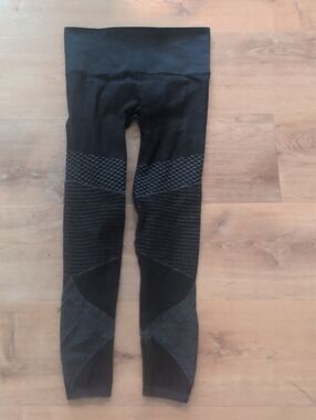 Spanx Women's Textured Leggings